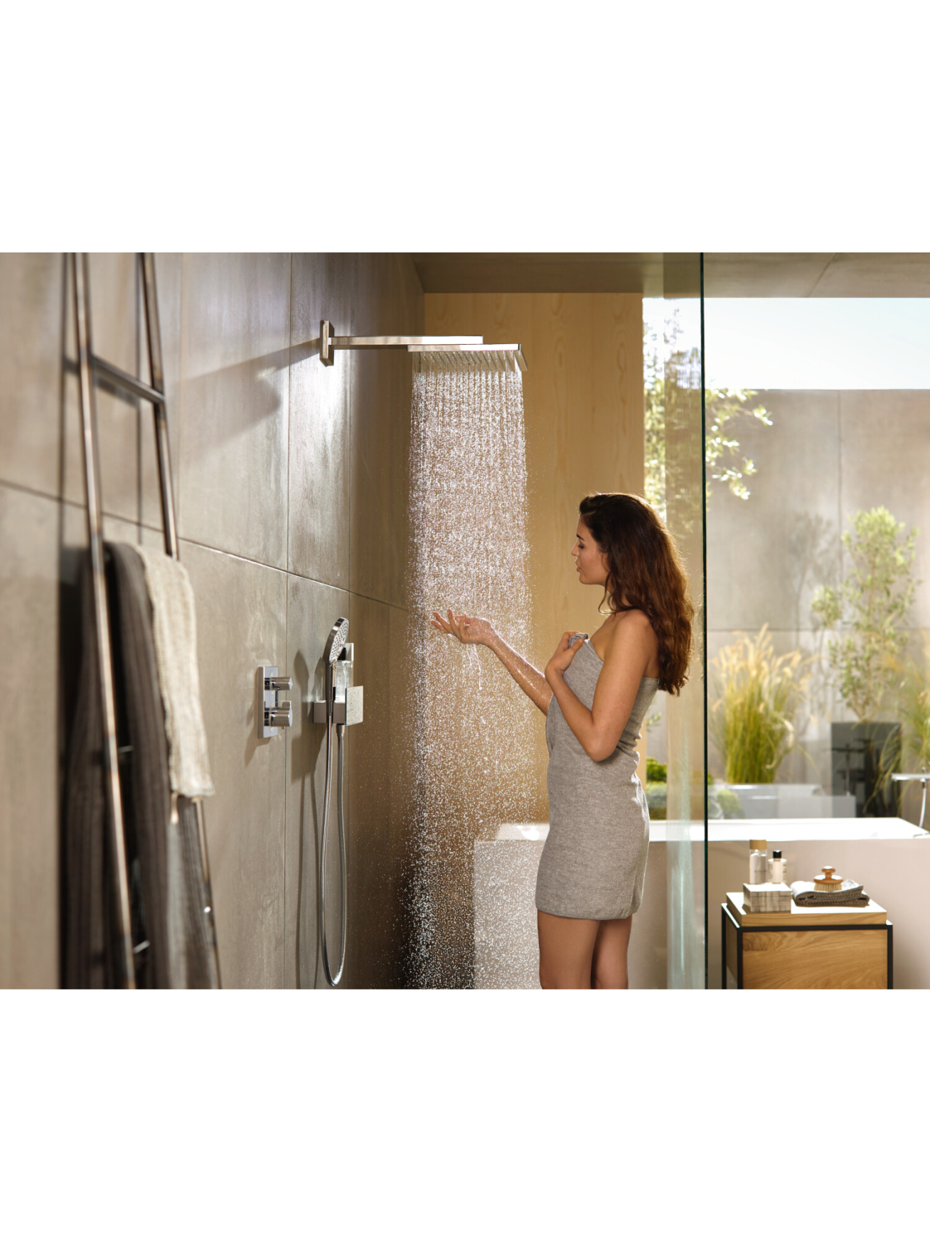 Jungtis su laikikliu ir lentynėle Hansgrohe Fixfit Porter 300 4